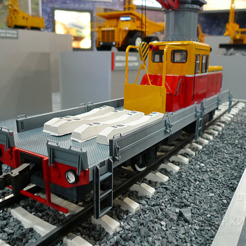 Model of DGKU railcar in exposition of the museum
